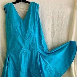 Very Flattering to your Shape in Turquoise